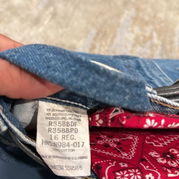 Denim bag made out of real jeans with bandana lining and real belt magnetic clos - Picture 6 of 10